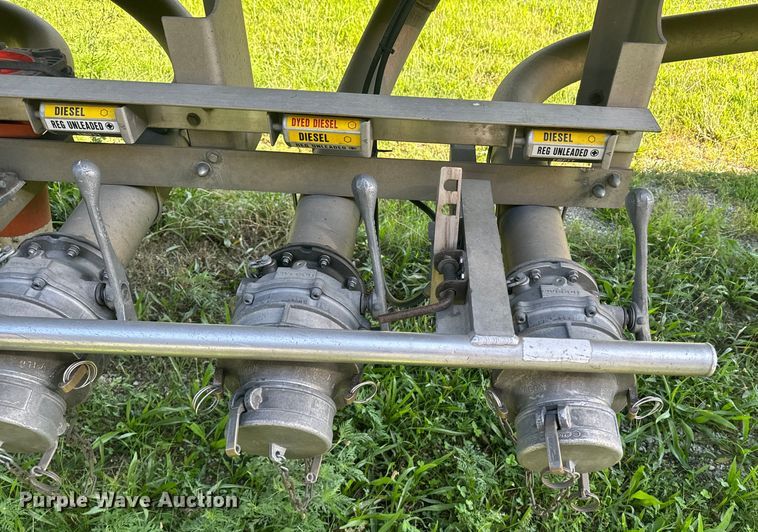 image for item EI4032 2010 Polar tank trailer