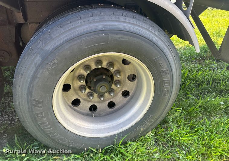 image for item EI4032 2010 Polar tank trailer