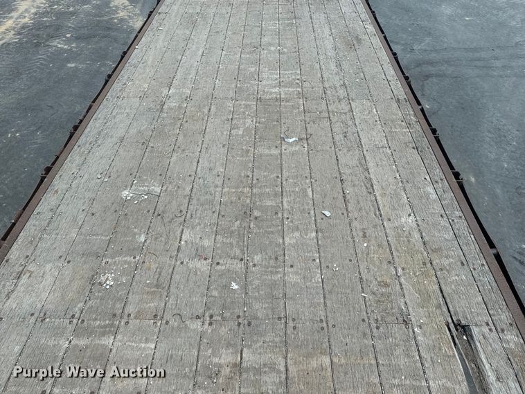 image for item EI4033 2013 Freightliner  flatbed truck