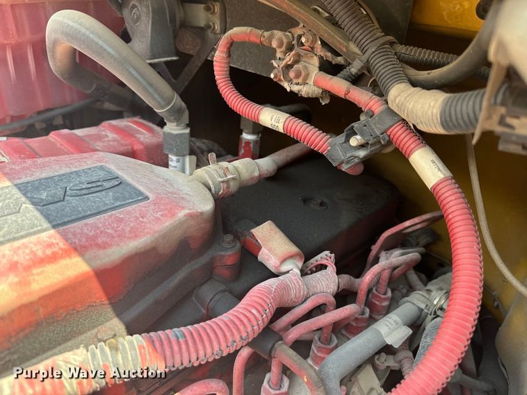 image for item EI4033 2013 Freightliner  flatbed truck