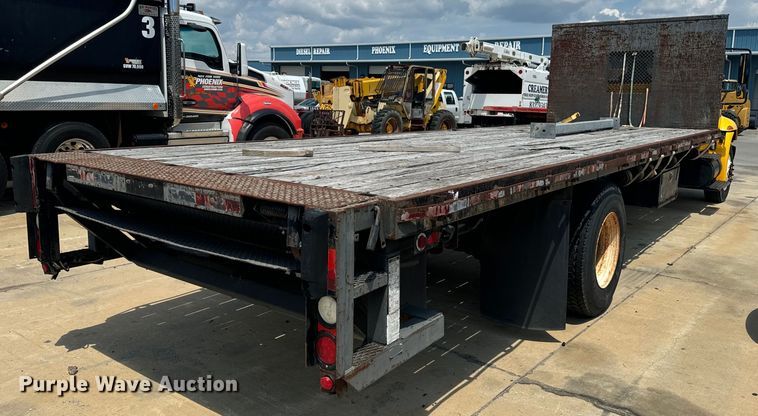 image for item EI4034 2007 International  flatbed truck