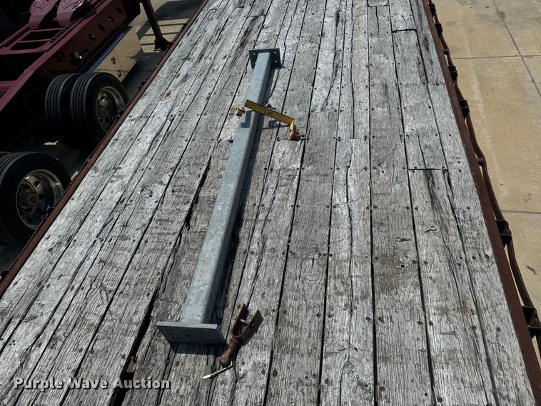 image for item EI4034 2007 International  flatbed truck