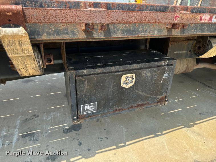 image for item EI4034 2007 International  flatbed truck