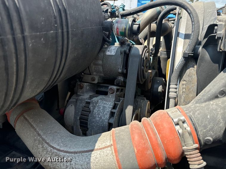 image for item EI4034 2007 International  flatbed truck