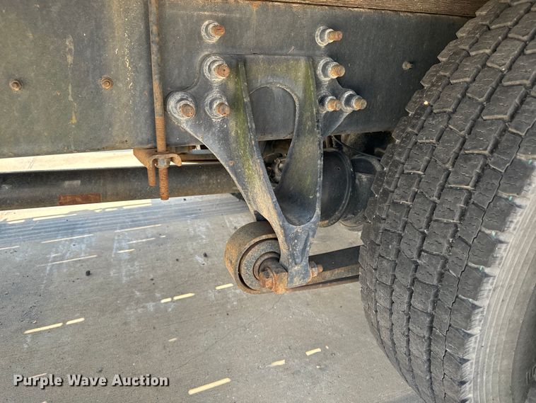 image for item EI4034 2007 International  flatbed truck