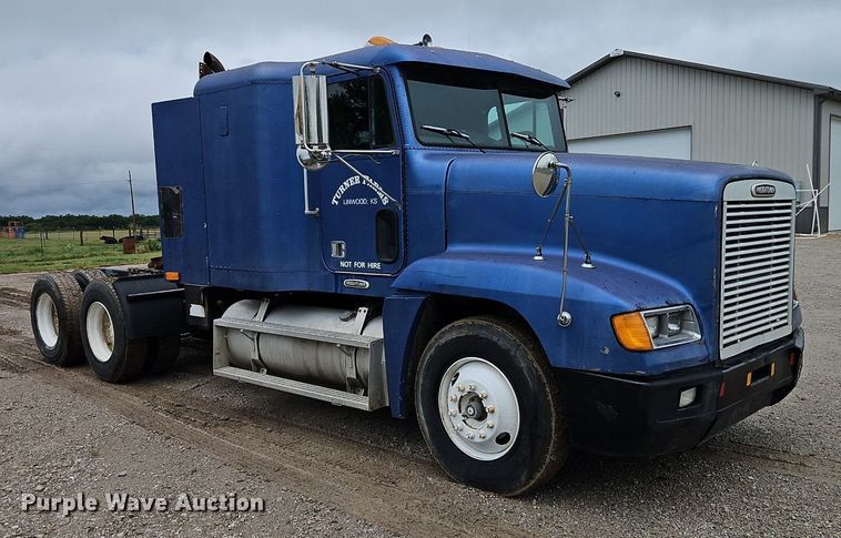 image for item EI8223 1997 Freightliner  FLD 120 semi truck