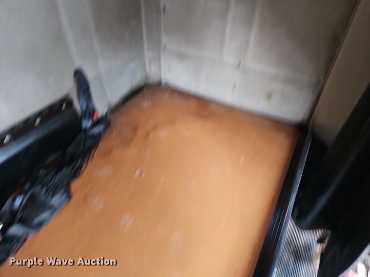 image for item EI8223 1997 Freightliner  FLD 120 semi truck