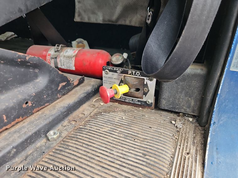 image for item EI8223 1997 Freightliner  FLD 120 semi truck