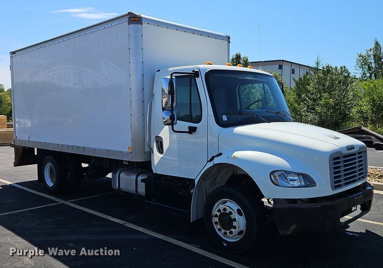 image for item EI8234 2015 Freightliner  M2 106 box truck