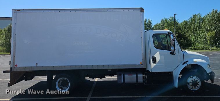 image for item EI8234 2015 Freightliner  M2 106 box truck