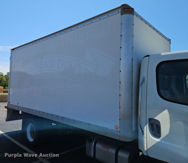 image for item EI8234 2015 Freightliner  M2 106 box truck