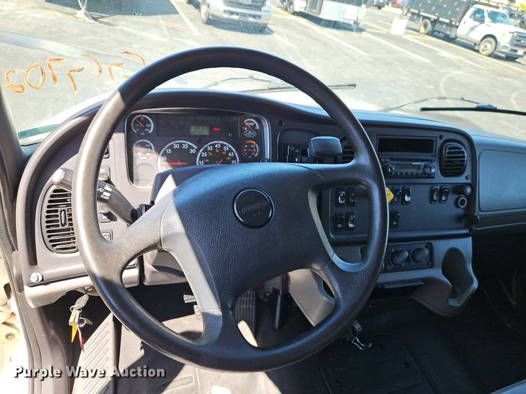 image for item EI8234 2015 Freightliner  M2 106 box truck