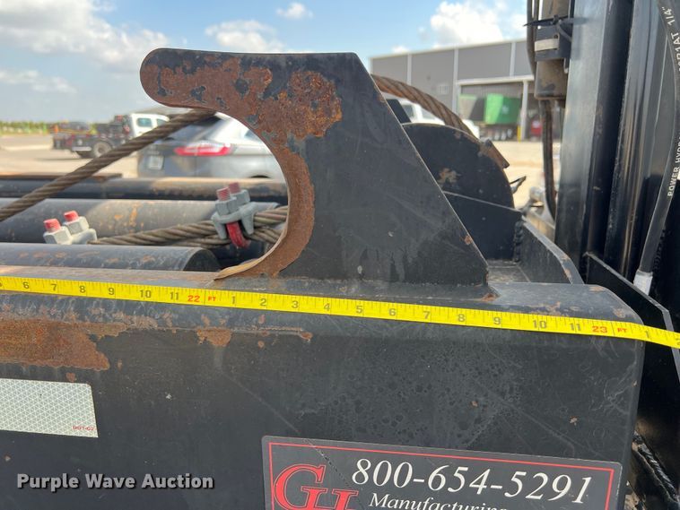 image for item EJ2862 2013 Peterbilt 365 roll-off container truck