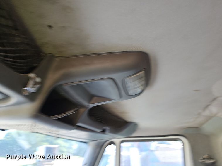 image for item EJ5830 2006 International  4400 dump truck