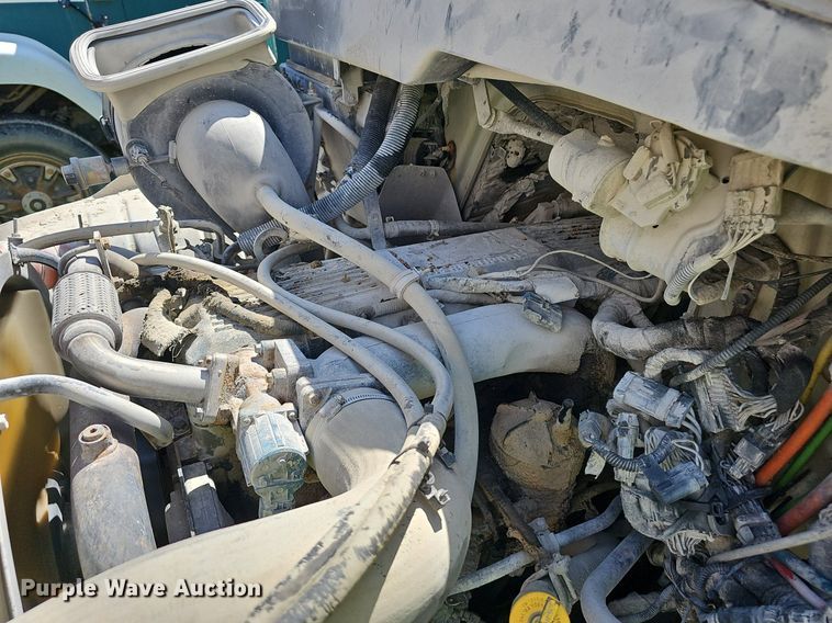 image for item EJ5830 2006 International  4400 dump truck