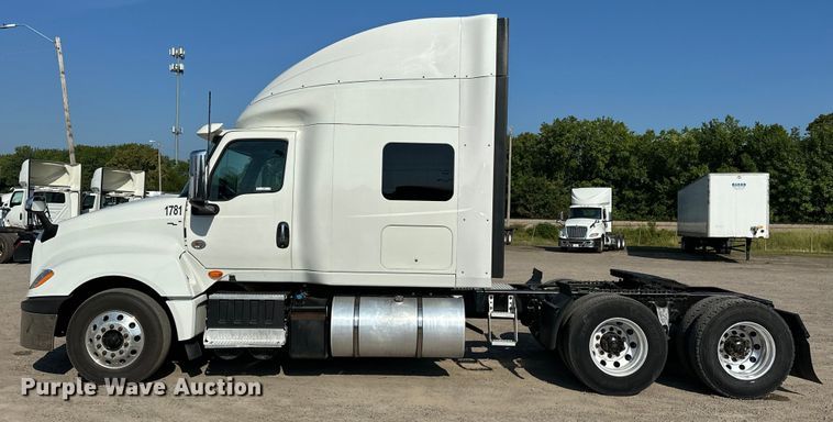 image for item EJ8859 2020 International  LT625  semi truck