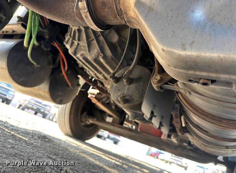 image for item EJ8859 2020 International  LT625  semi truck