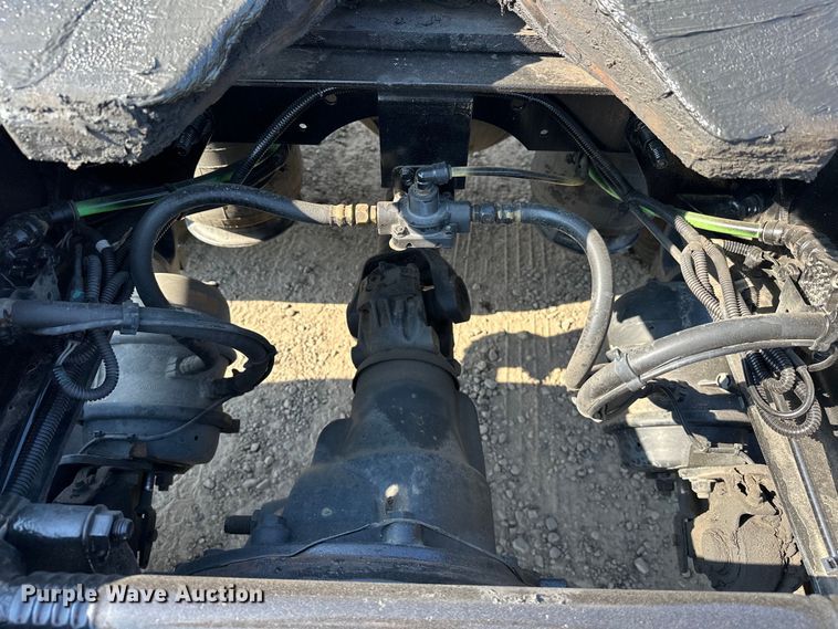 image for item EJ8859 2020 International  LT625  semi truck