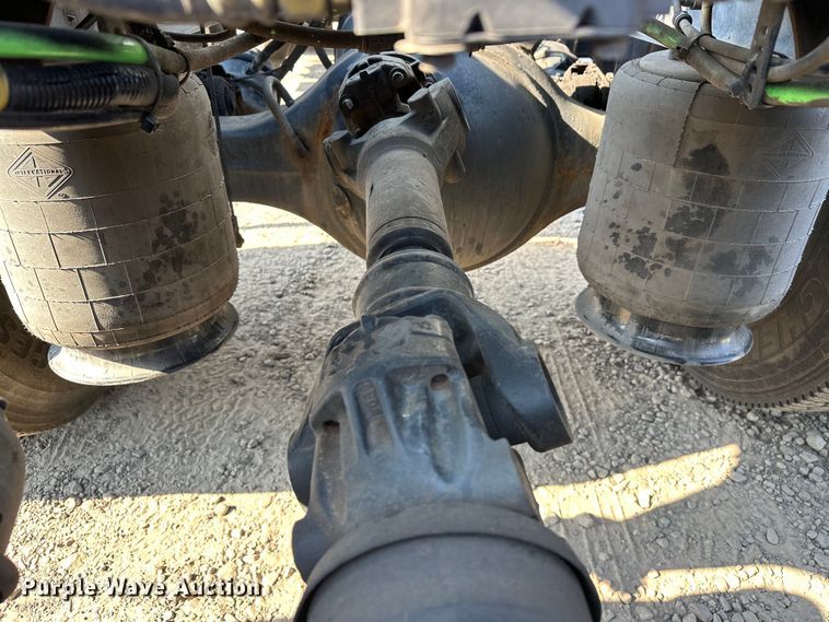 image for item EJ8859 2020 International  LT625  semi truck