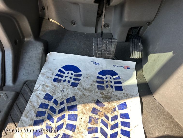 image for item EJ8859 2020 International  LT625  semi truck