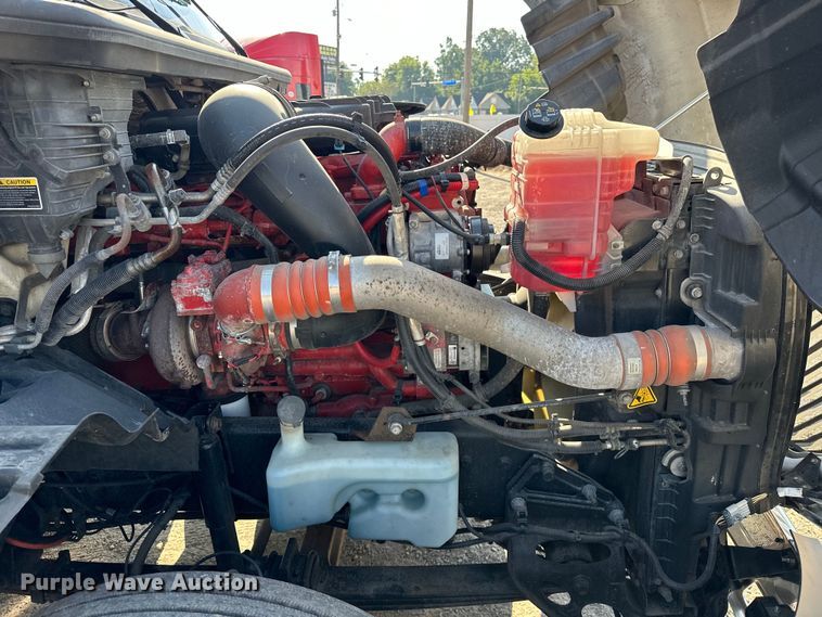 image for item EJ8859 2020 International  LT625  semi truck