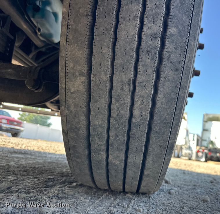 image for item EJ8859 2020 International  LT625  semi truck