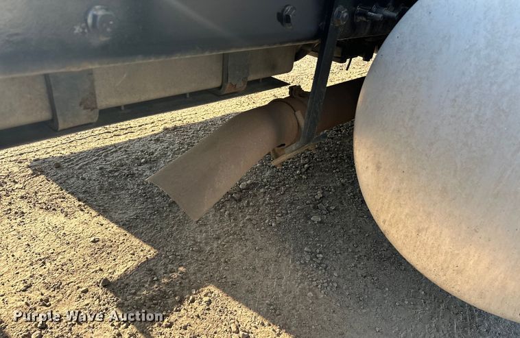 image for item EJ8860 2019 International  LT625  semi truck