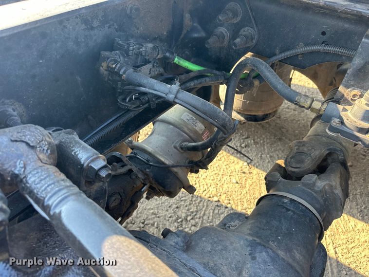 image for item EJ8860 2019 International  LT625  semi truck