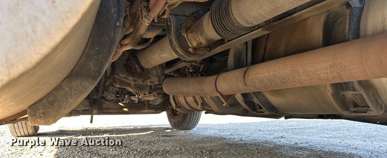 image for item EJ8860 2019 International  LT625  semi truck