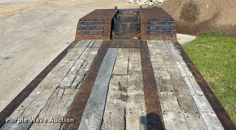 image for item EK3017 1998 Trail King HG Series lowboy equipment trailer