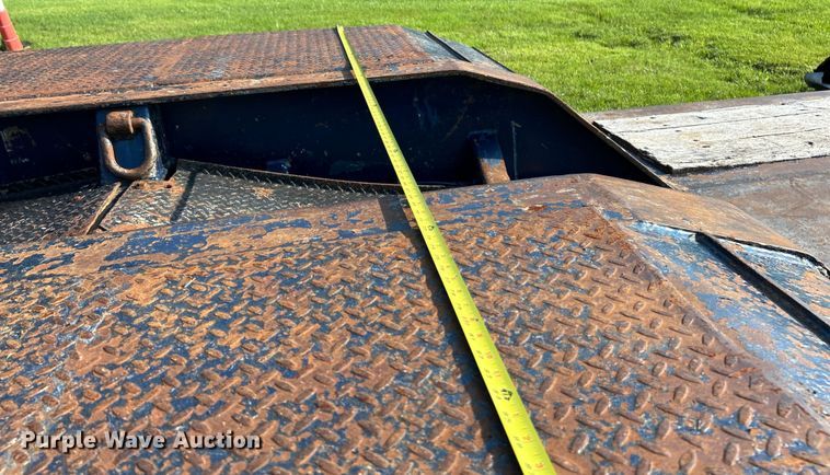 image for item EK3017 1998 Trail King HG Series lowboy equipment trailer