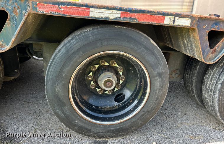 image for item EK3017 1998 Trail King HG Series lowboy equipment trailer