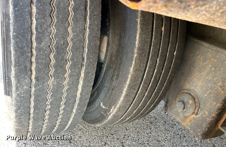 image for item EK3017 1998 Trail King HG Series lowboy equipment trailer