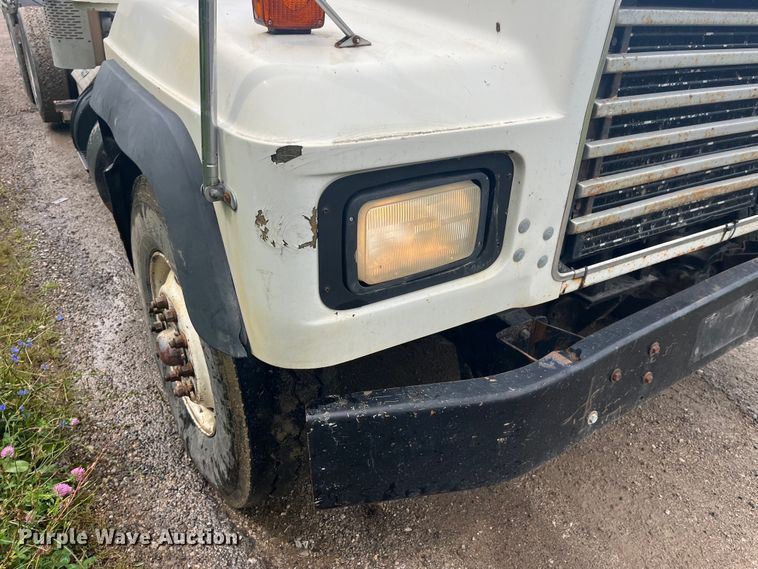 image for item EK8927 2003 Mack RD688SX roll-off container truck