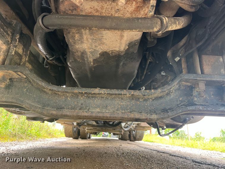 image for item EK8927 2003 Mack RD688SX roll-off container truck