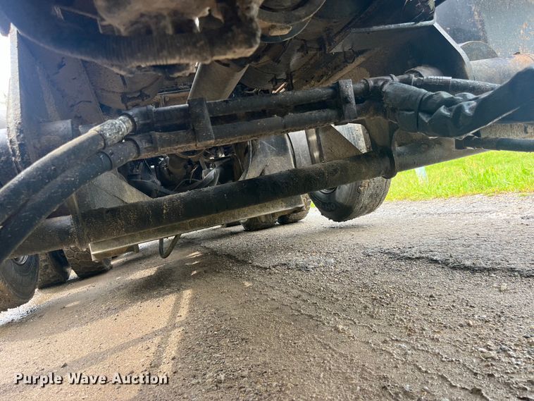 image for item EK8927 2003 Mack RD688SX roll-off container truck