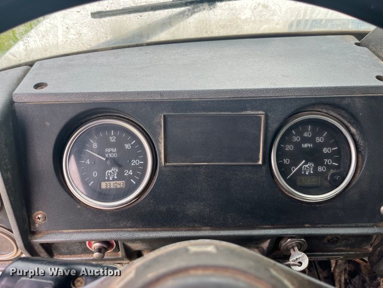 image for item EK8927 2003 Mack RD688SX roll-off container truck