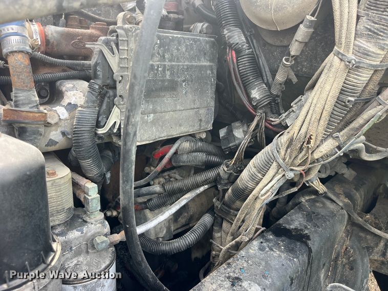 image for item EK8927 2003 Mack RD688SX roll-off container truck