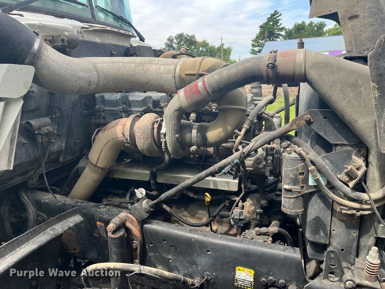 image for item EK8927 2003 Mack RD688SX roll-off container truck