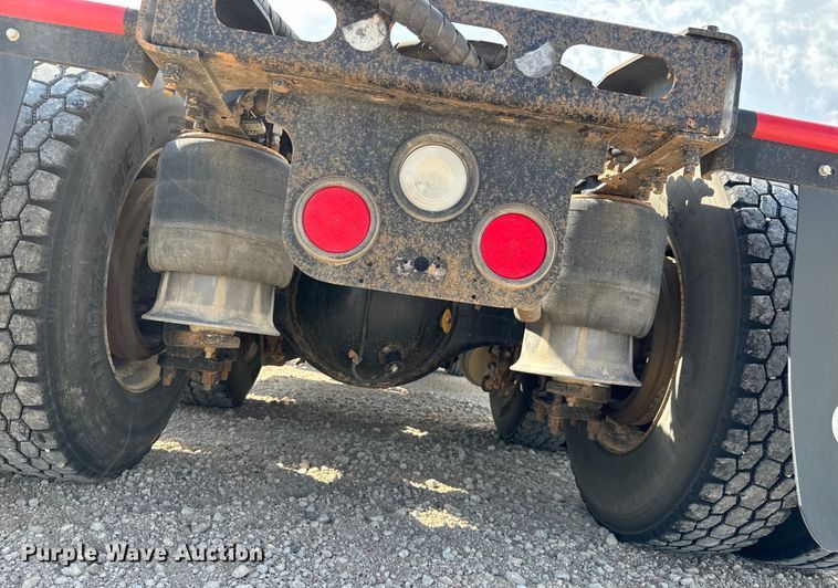 image for item LF9994 2013 Freightliner Coronado 122 semi truck