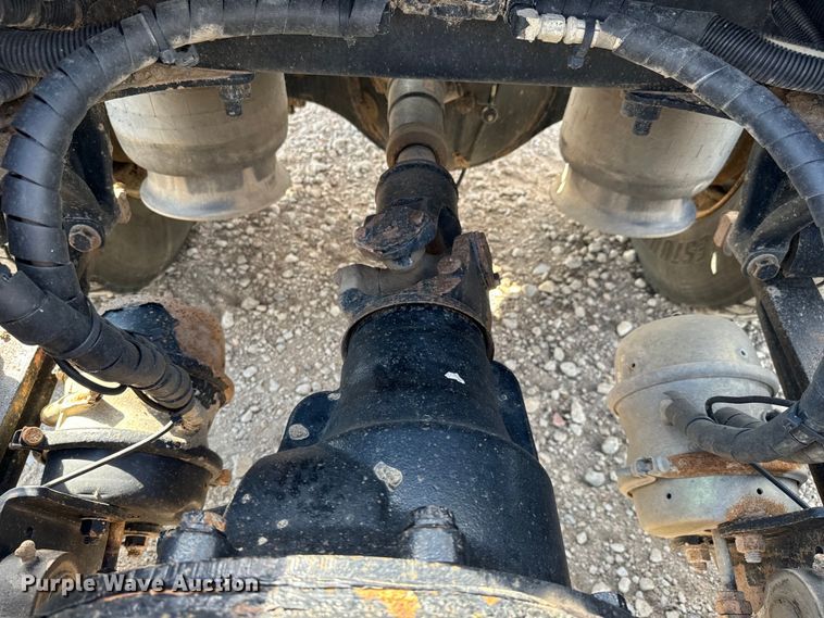 image for item LF9994 2013 Freightliner Coronado 122 semi truck