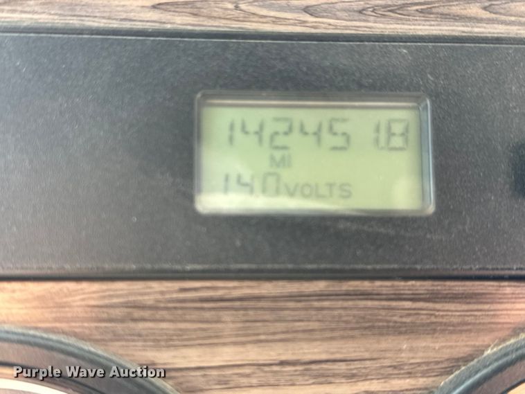 image for item LF9994 2013 Freightliner Coronado 122 semi truck