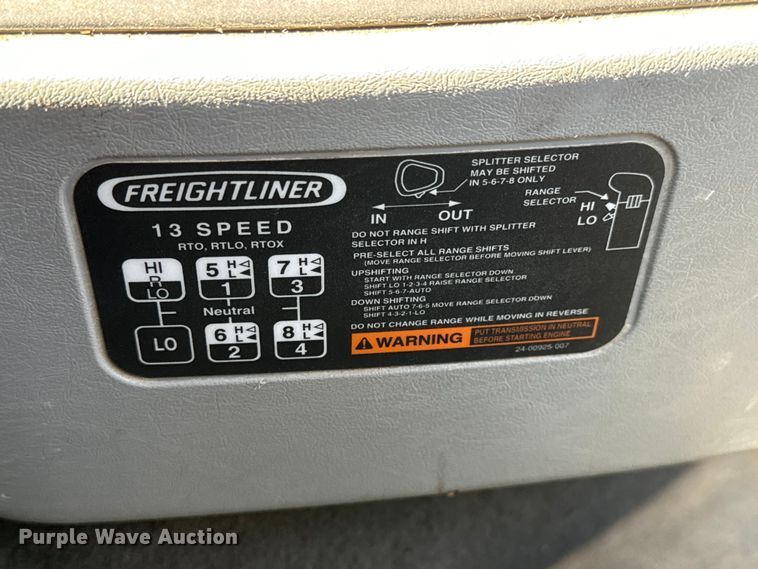 image for item LF9994 2013 Freightliner Coronado 122 semi truck