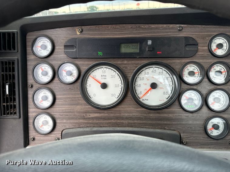 image for item LF9995 2013 Freightliner Coronado 122 semi truck