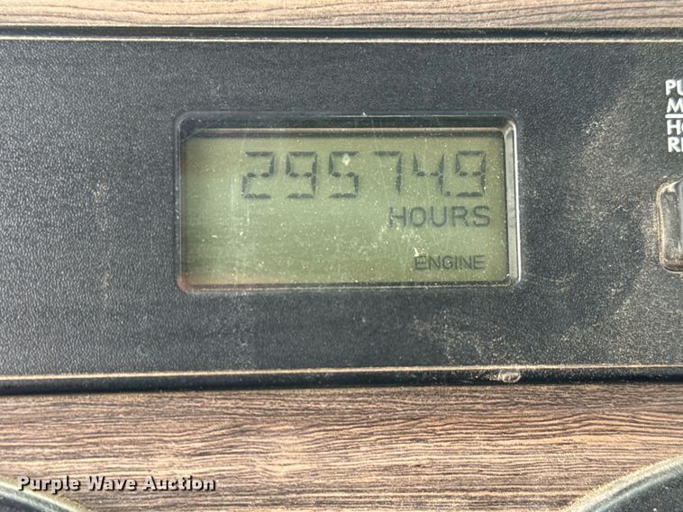 image for item LF9995 2013 Freightliner Coronado 122 semi truck