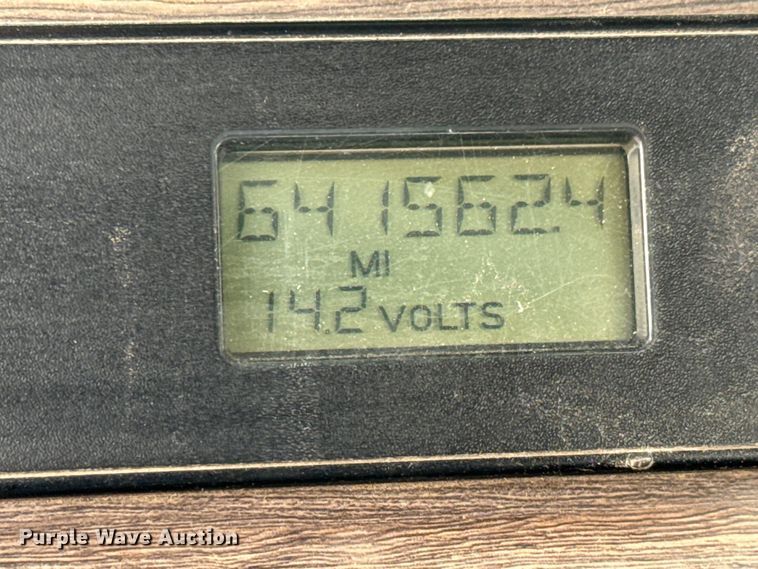 image for item LF9995 2013 Freightliner Coronado 122 semi truck