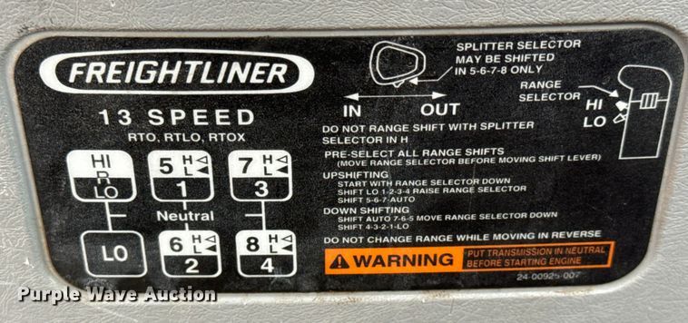 image for item LF9995 2013 Freightliner Coronado 122 semi truck