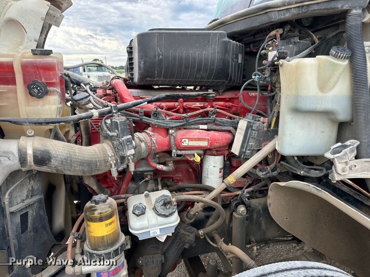 image for item LF9995 2013 Freightliner Coronado 122 semi truck