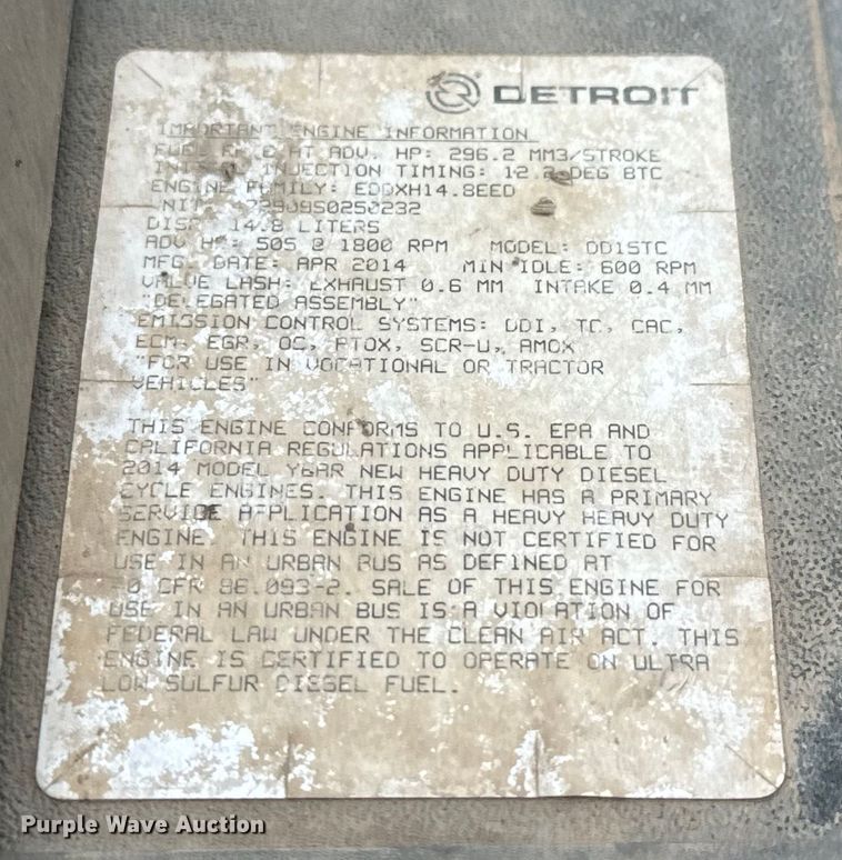 image for item LF9996 2015 Freightliner Coronado 122 semi truck