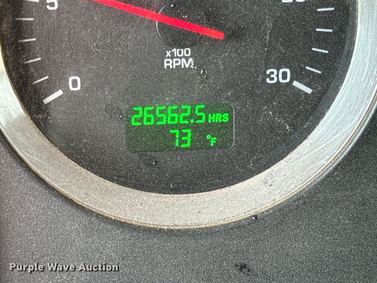 image for item LF9997 2010 Kenworth  T800 semi truck